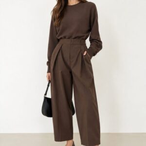 Wide-Leg Pleated Trousers - Thumbnail Image 1
