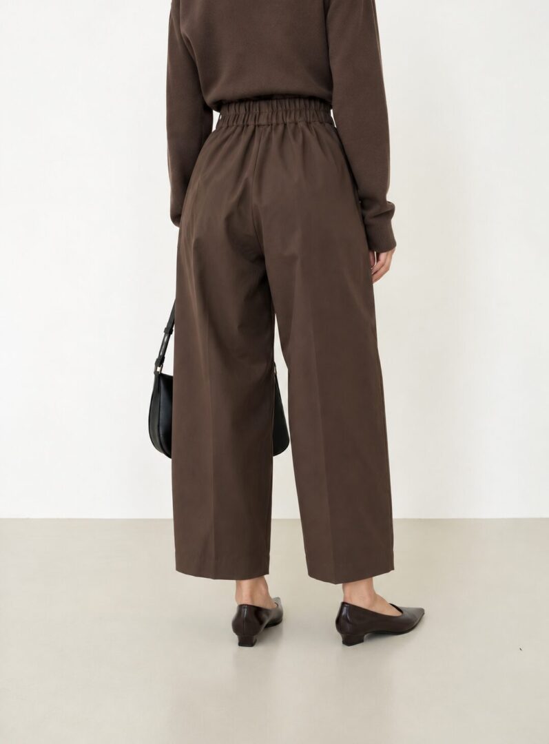 Wide-Leg Pleated Trousers - Image 3